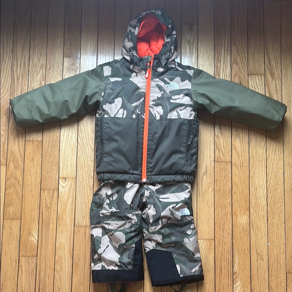 The North Face Kids' Camo Snowsuit